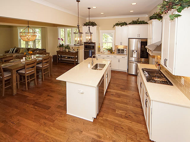 425 Woodspring Road Mount Pleasant, SC 29466 - Photo 8 of 40 38