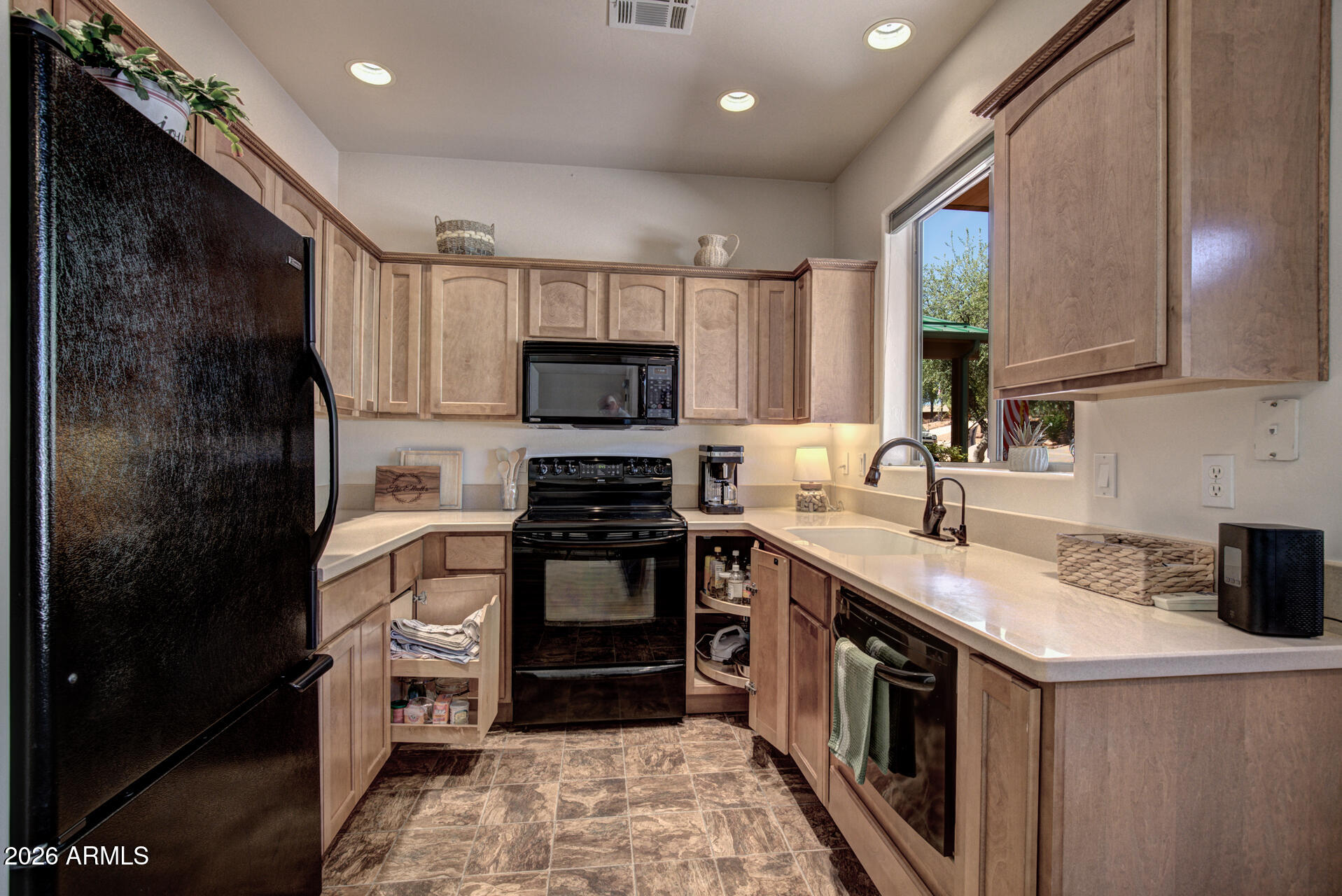 2113 Florence Road Payson, AZ 85541 - Photo 9 of 37 Kitchen