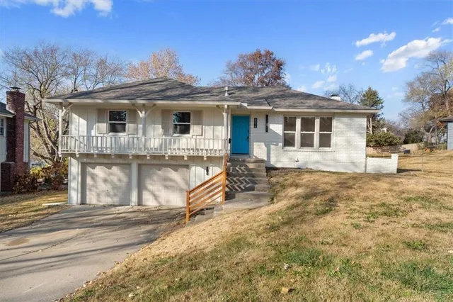 $289,900 | 6016 East 107th Terrace, Kansas City, MO 64134