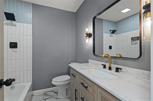 $289,900 | 6016 East 107th Terrace, Kansas City, MO 64134