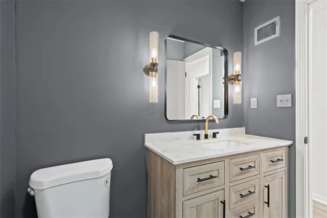 $289,900 | 6016 East 107th Terrace, Kansas City, MO 64134