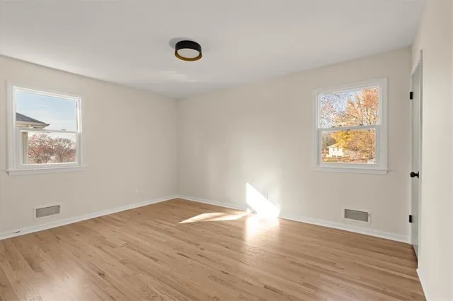 $289,900 | 6016 East 107th Terrace, Kansas City, MO 64134