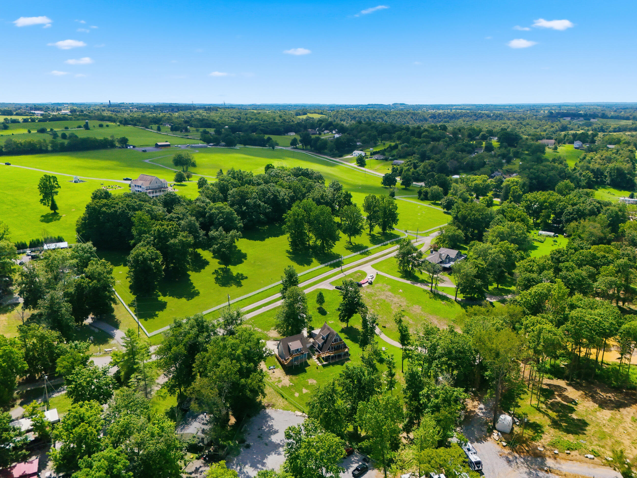 197 Sunset Lodge Road Lancaster, KY 40444 - Photo 70 of 73 70_dji_fly_20260723_115752_0225_17848225