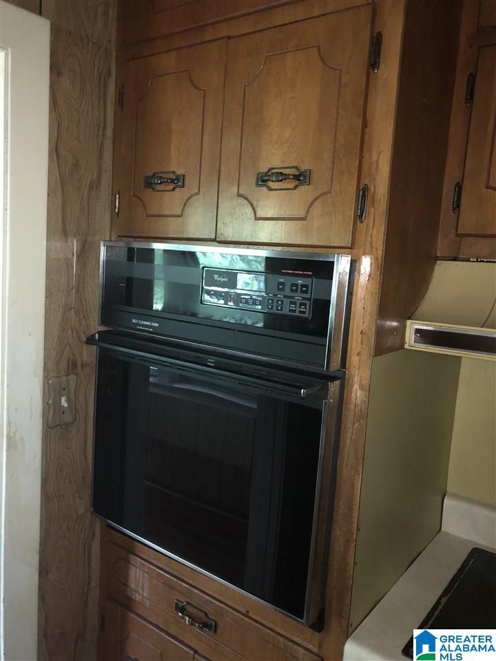 1131 Altamont Road Anniston, AL 36207 - Photo 2 of 32