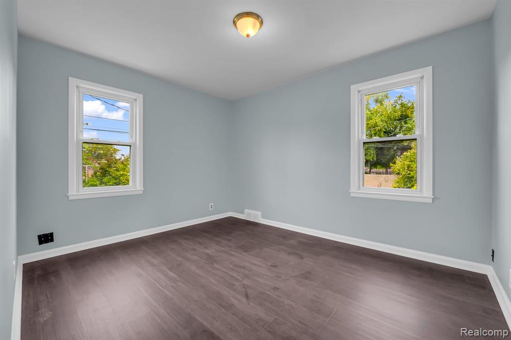 3752 Katherine Street Dearborn, MI 48124 - Photo 13 of 23