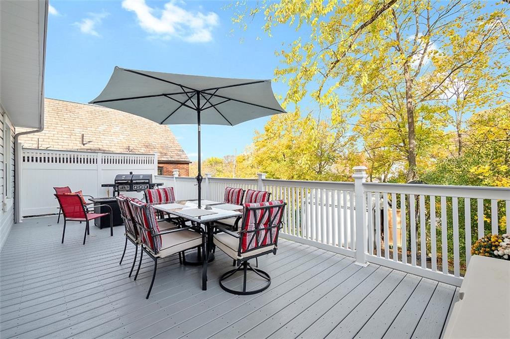 196 Cochran Road Pittsburgh, PA 15228 - Photo 11 of 25 a view of balcony with furniture and wooden floor