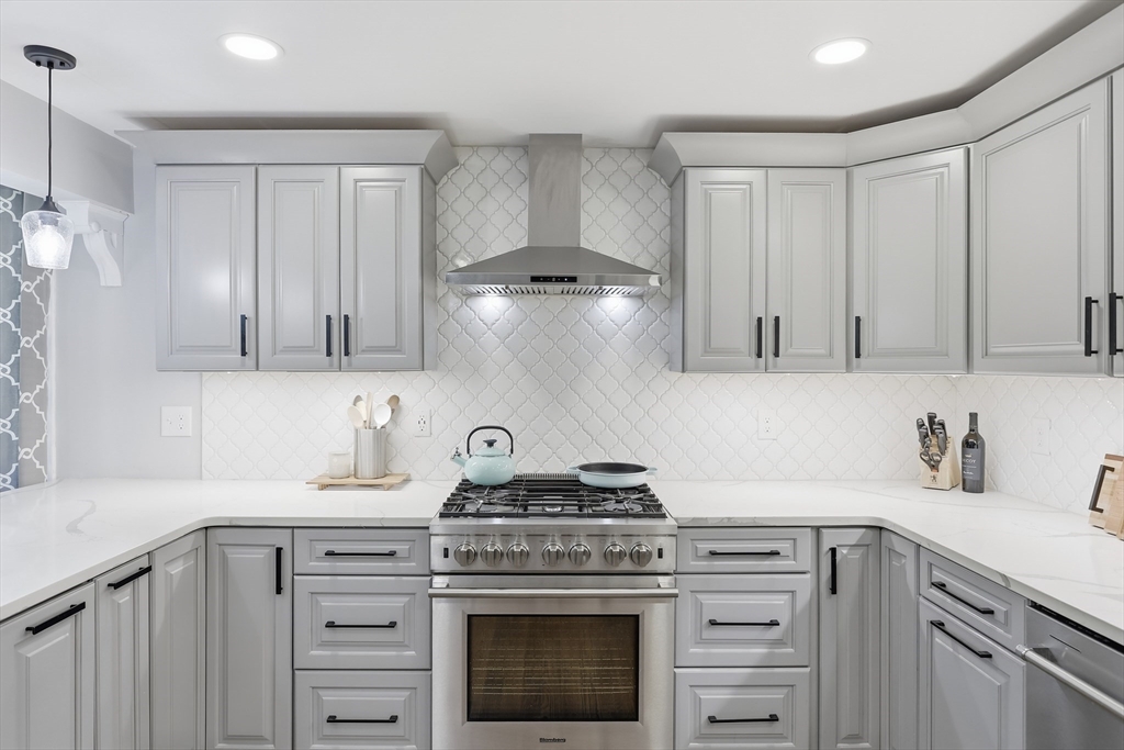 38 Dunstable Road Westford, MA 01886 - Photo 8 of 41 Gallery Image 8