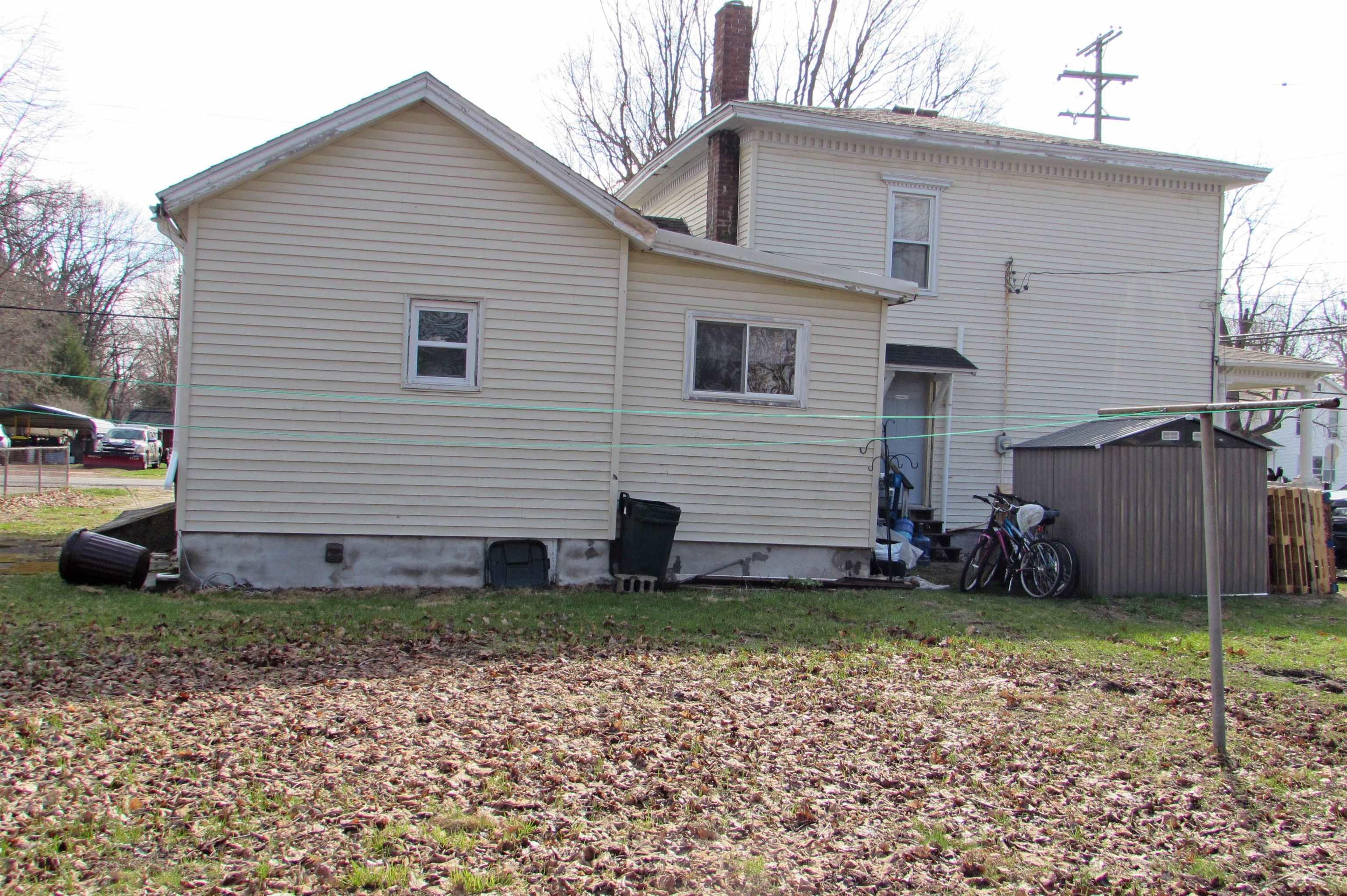 307 North Line Street Chesaning, MI 48616 - Photo 4 of 23