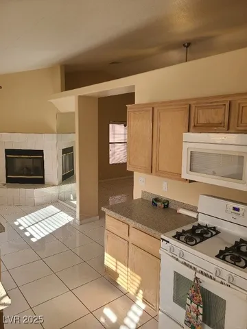 $2,095 | 213 Odyssey Street, Henderson, NV 89074