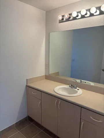 $1,900 | 3474 Cypress Trail, Unit 201, West Palm Beach, FL 33417