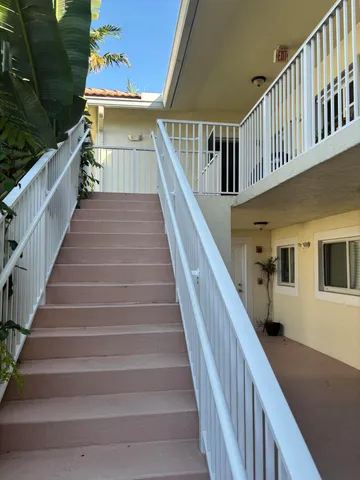 $1,900 | 3474 Cypress Trail, Unit 201, West Palm Beach, FL 33417