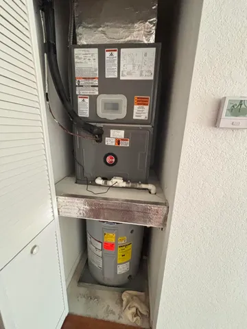 $1,900 | 3474 Cypress Trail, Unit 201, West Palm Beach, FL 33417