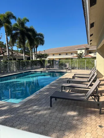 $1,900 | 3474 Cypress Trail, Unit 201, West Palm Beach, FL 33417