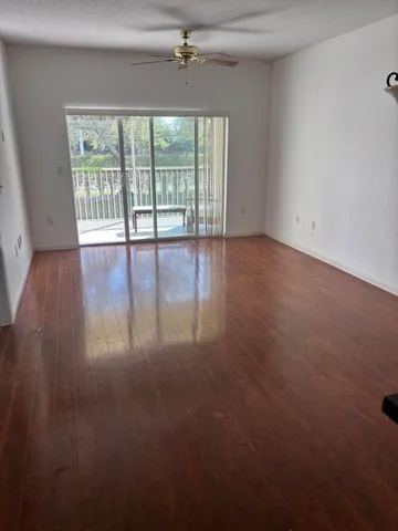 $1,900 | 3474 Cypress Trail, Unit 201, West Palm Beach, FL 33417