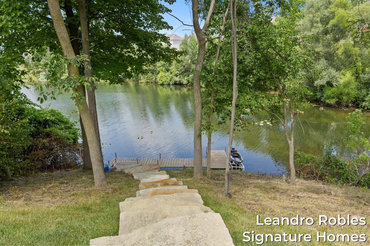 6 Fox Point Court Ada, MI 49301 - Photo 64 of 85 6-Fox-Point_077