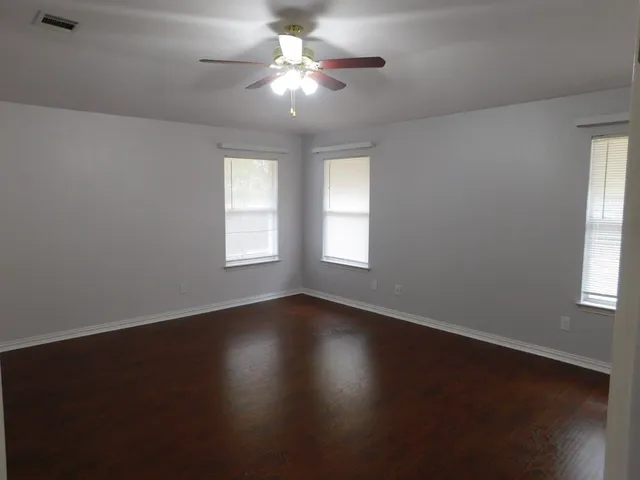 $2,300 | 1301 Leah Lane, Round Rock, TX 78665