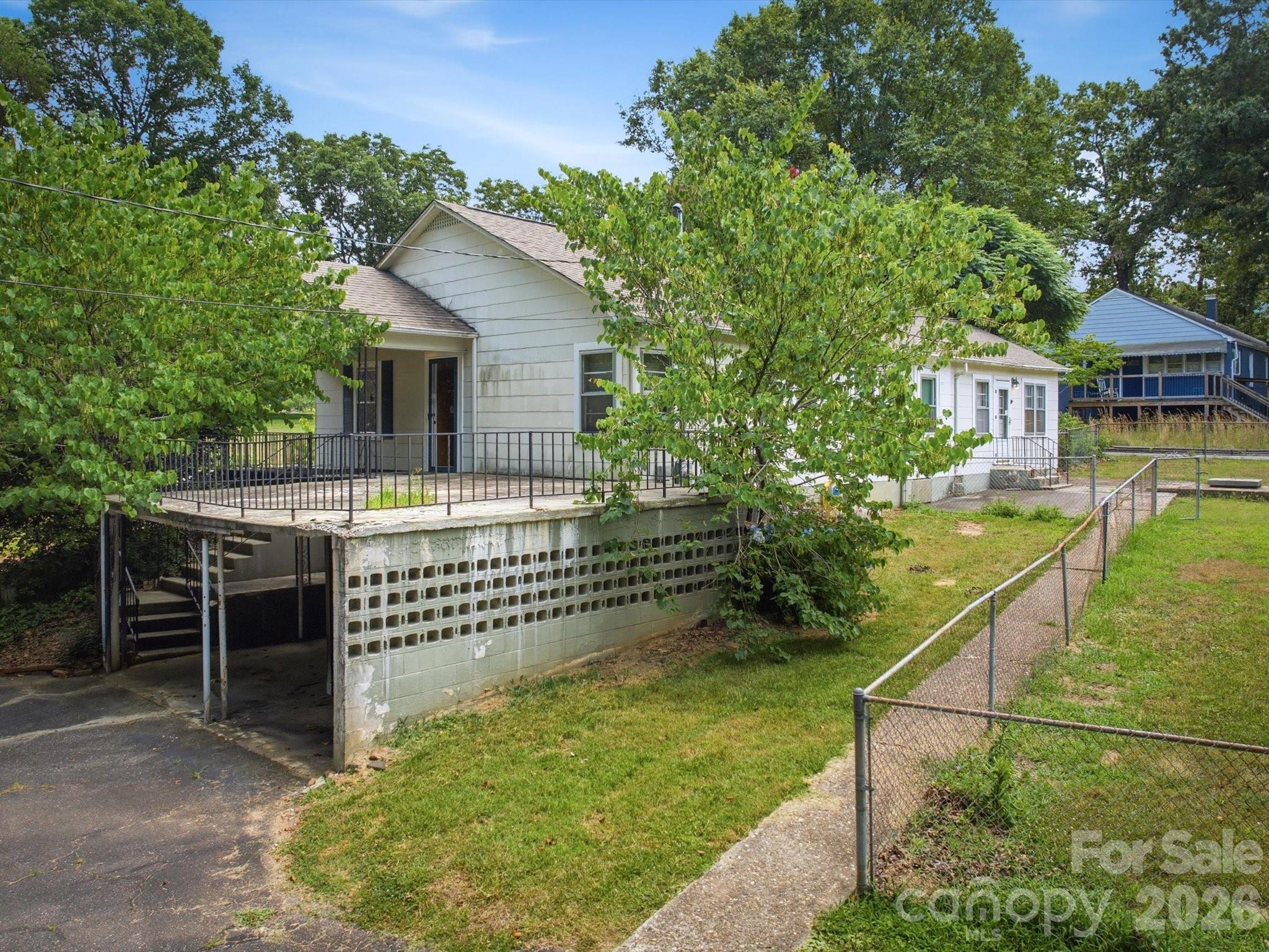 1809 Drexel Road Valdese, NC 28690 - Photo 5 of 36