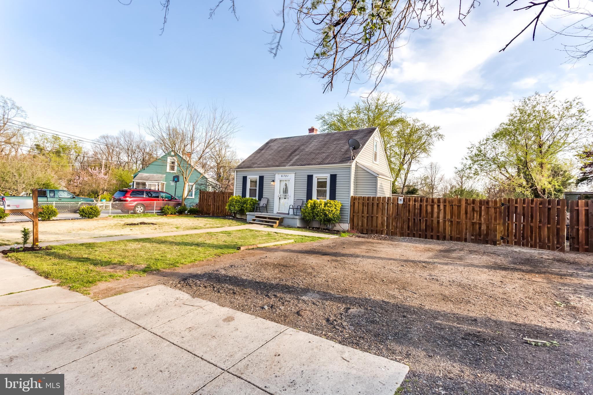 6721 Larkspur Road Morningside, MD 20746 - Photo 2 of 43 Gallery Image 2