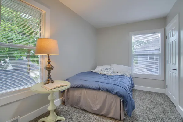 $149,900 | 609 West Biddle Street, Jackson, MI 49203