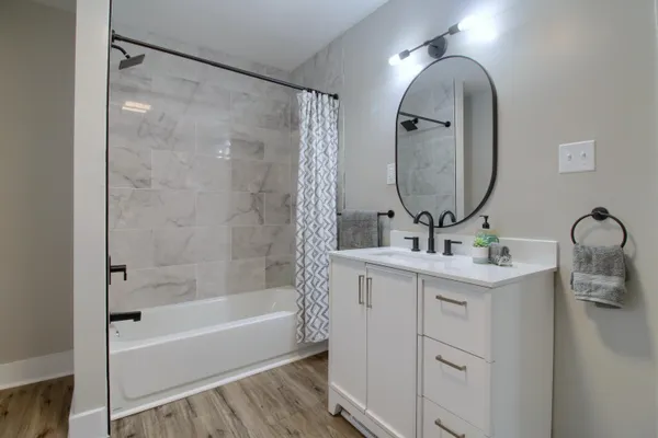 $149,900 | 609 West Biddle Street, Jackson, MI 49203