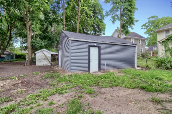 $149,900 | 609 West Biddle Street, Jackson, MI 49203