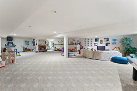 $1,995,000 | 9 Purchase Hills Drive, Purchase, NY 10577