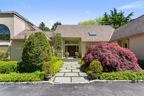 $1,995,000 | 9 Purchase Hills Drive, Purchase, NY 10577
