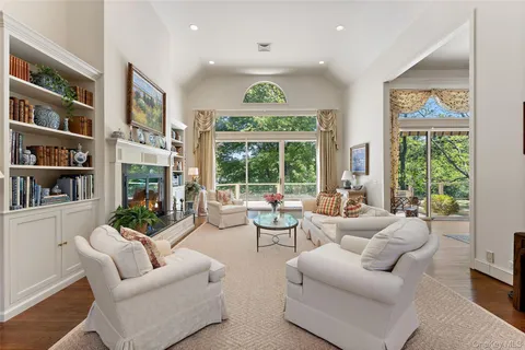 $1,995,000 | 9 Purchase Hills Drive, Purchase, NY 10577