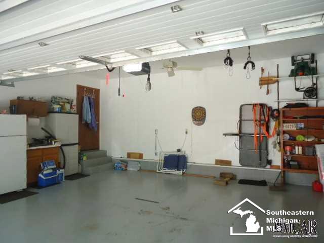 8560 Jackman Road Temperance, MI 48182 - Photo 19 of 33