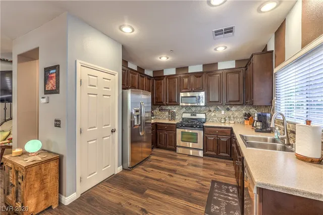 $419,900 | 159 Desert Pond Avenue, Henderson, NV 89002