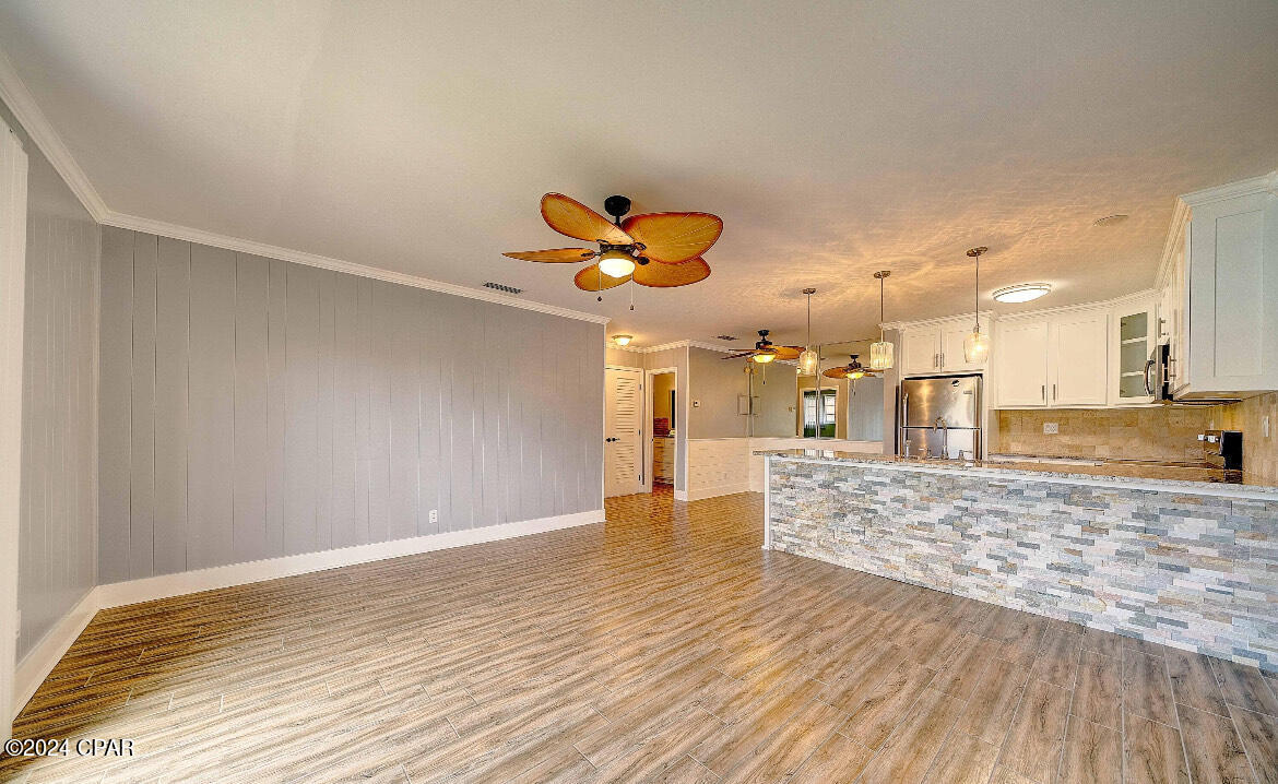 2100 West Beach Drive, Unit E204 Panama City, FL 32401 - Photo 3 of 5