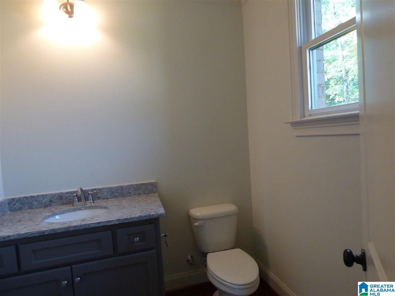 1052 Regency Way Birmingham, AL 35242 - Photo 13 of 34