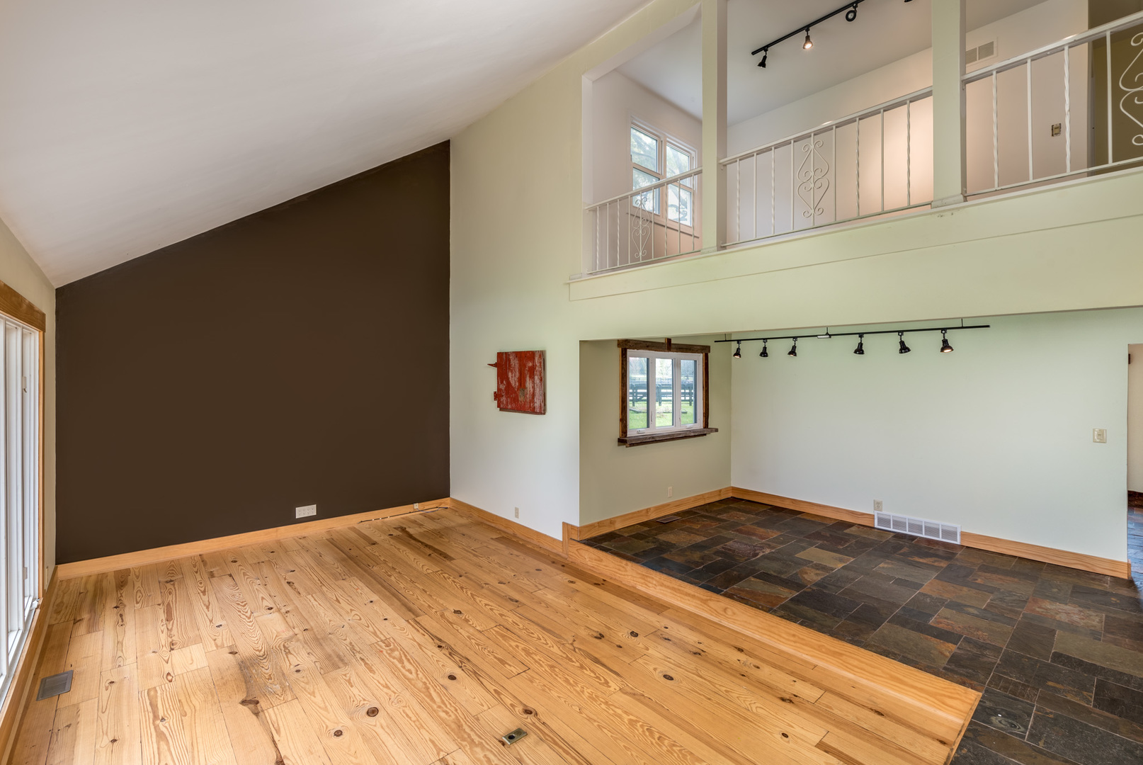 40W977 Plank Road Elgin, IL 60124 - Photo 4 of 38 a bedroom with a bed and a window