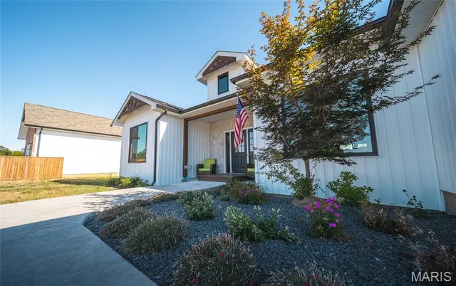 $399,900 | 231 Sunny Drive, Rolla, MO 65401