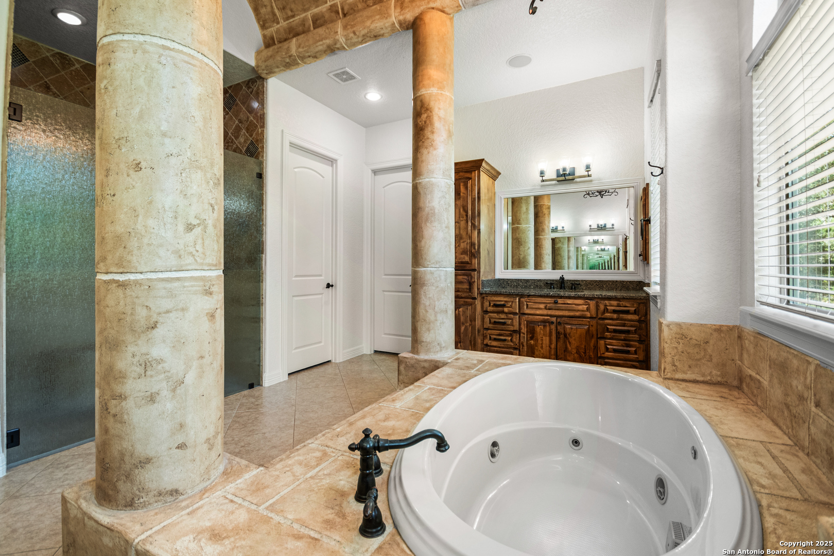 102 Arroyo Boerne, TX 78006 - Photo 29 of 46