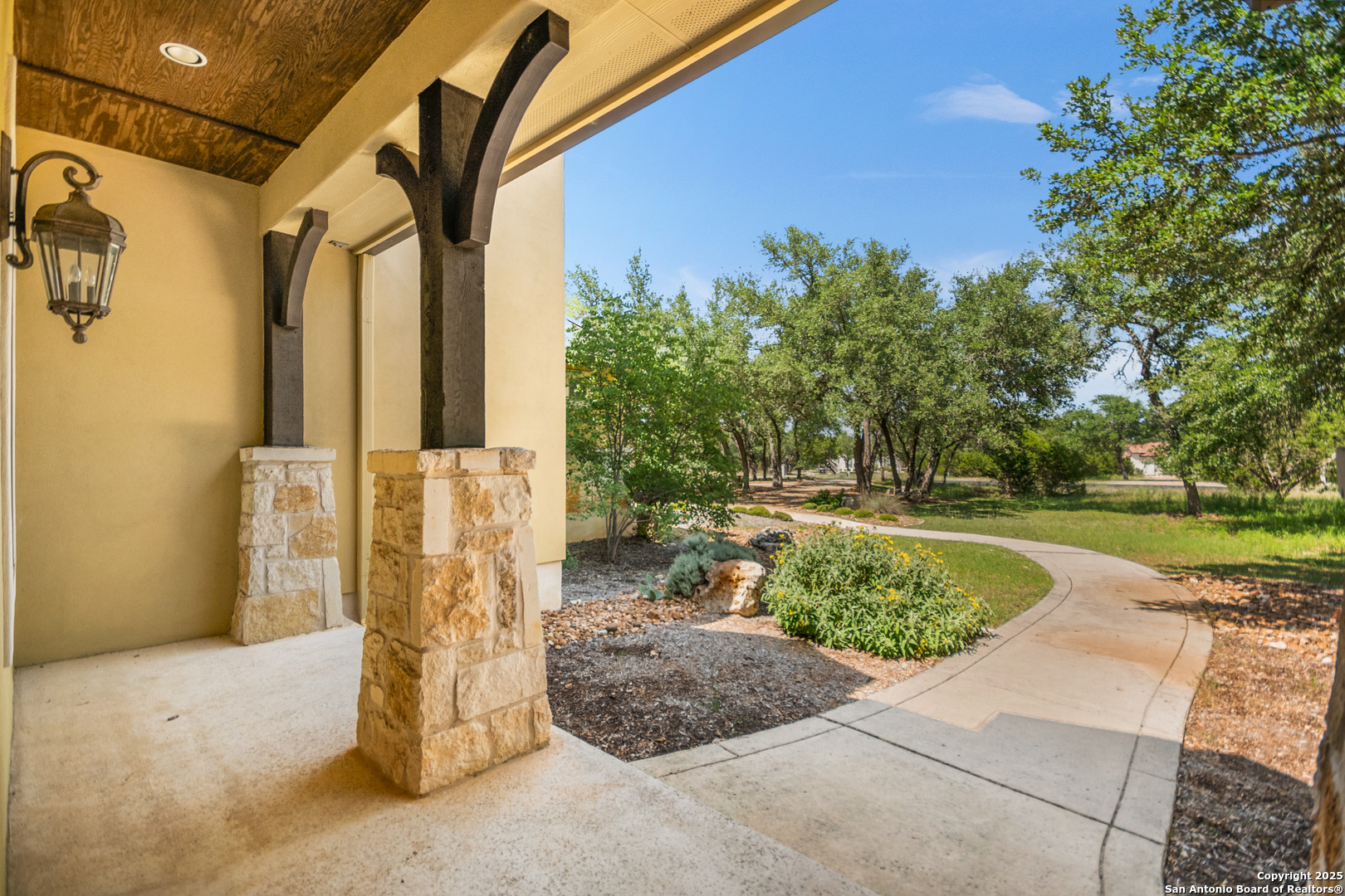 102 Arroyo Boerne, TX 78006 - Photo 7 of 46