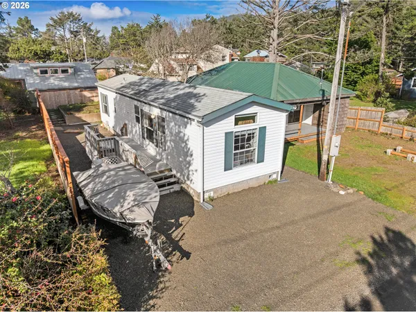 $289,000 | 5860 Holly Avenue, Cloverdale, OR 97112