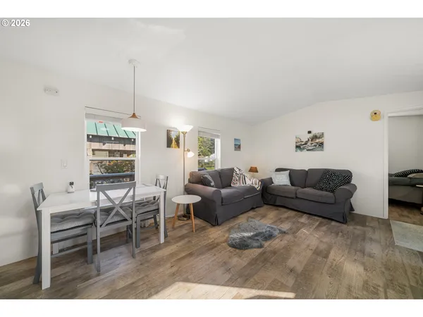 $289,000 | 5860 Holly Avenue, Cloverdale, OR 97112