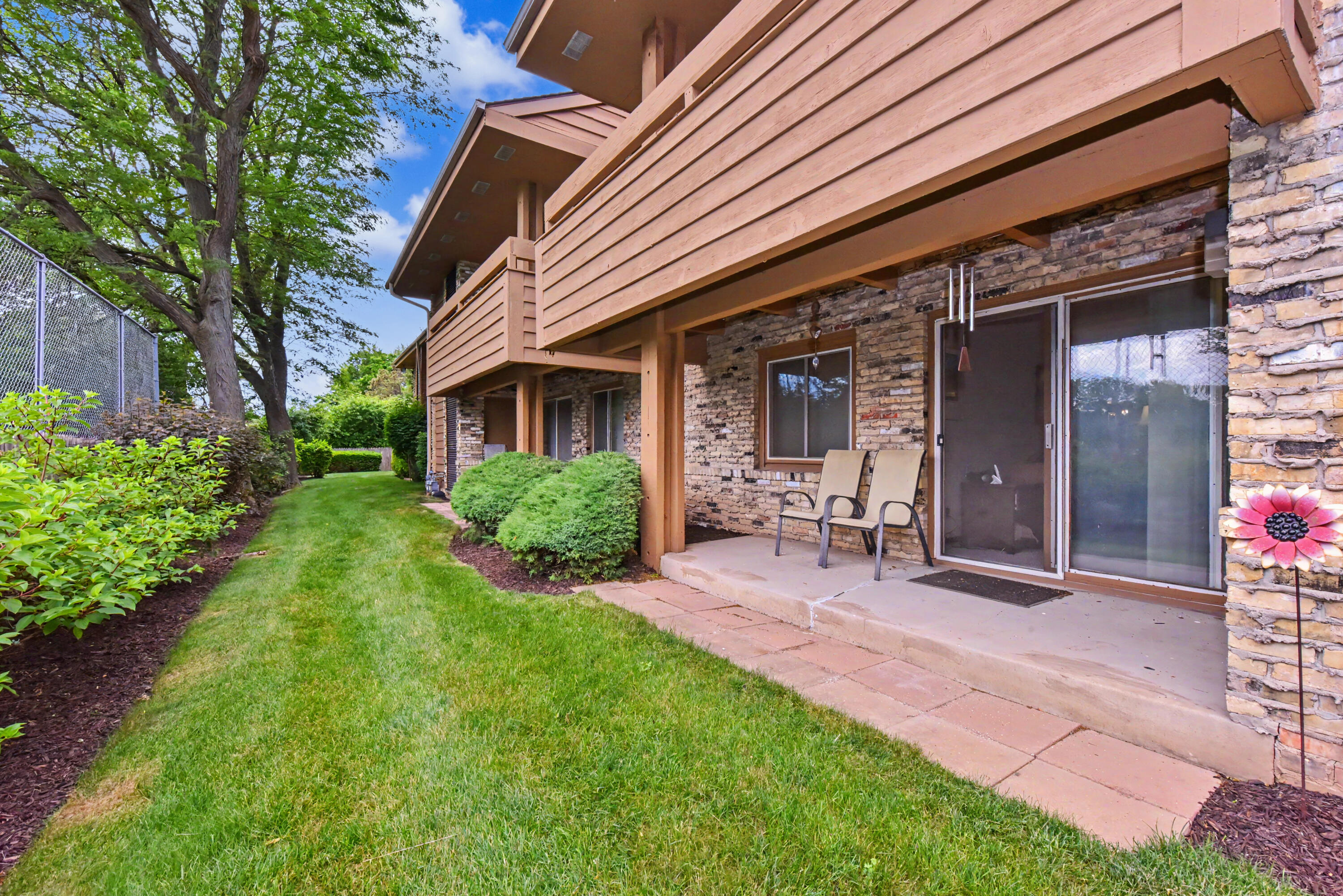 2101 Good Hope Road, Unit 111 Glendale, WI 53209 - Photo 23 of 29 DSC_9055
