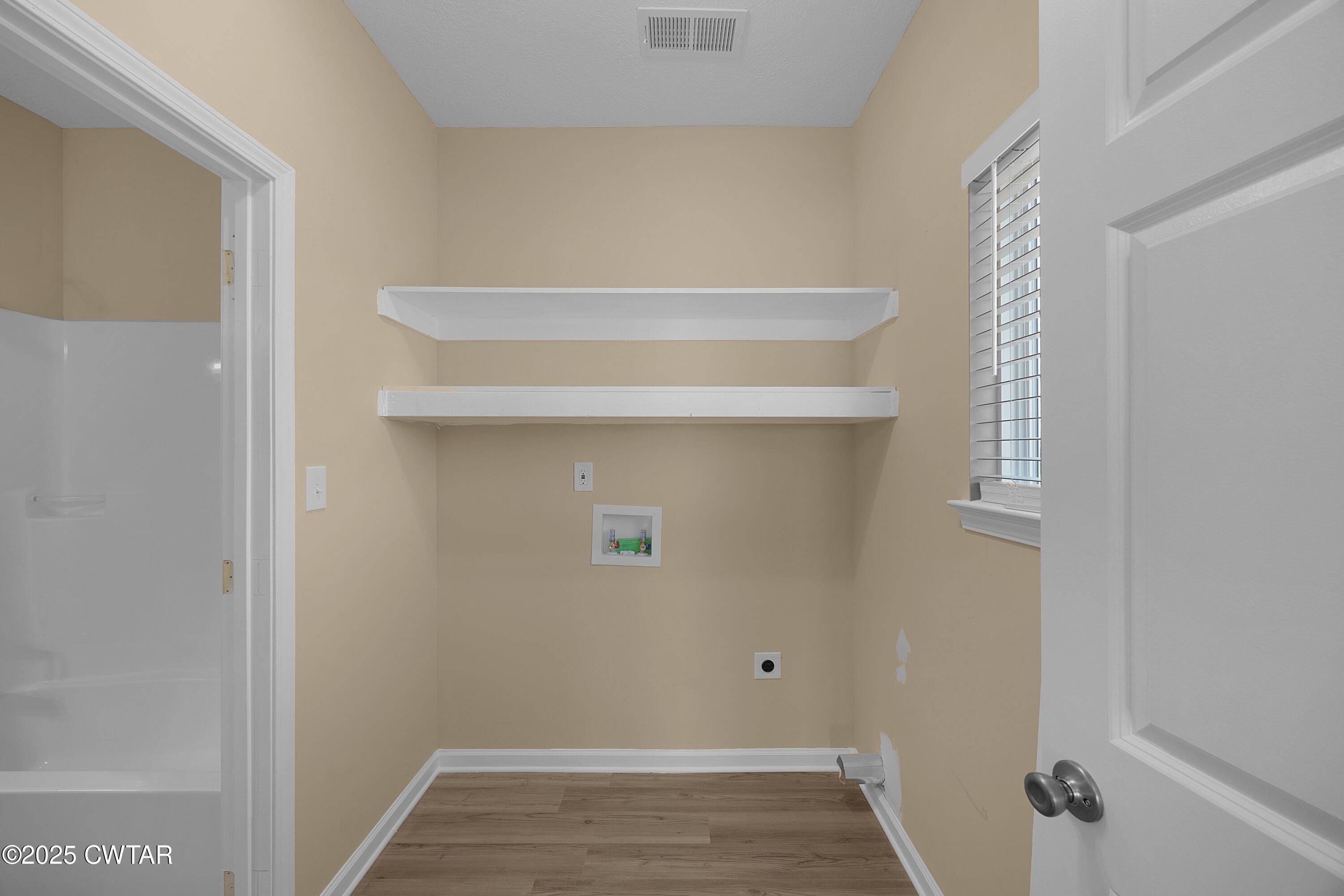 159 Cartmell Street Jackson, TN 38301 - Photo 13 of 18 LAUNDRY