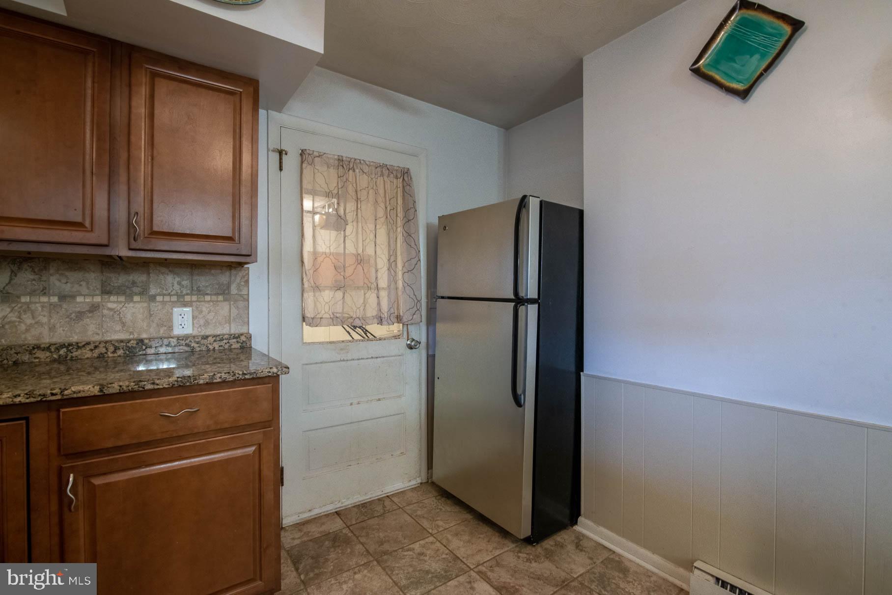 720 Greenbriar Road York, PA 17404 - Photo 7 of 37 Gallery Image 7