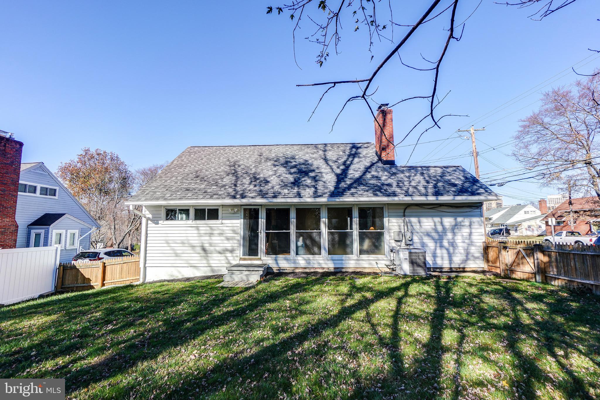 400 Mercer Road Rockville, MD 20852 - Photo 20 of 51 Remarkable Rear View