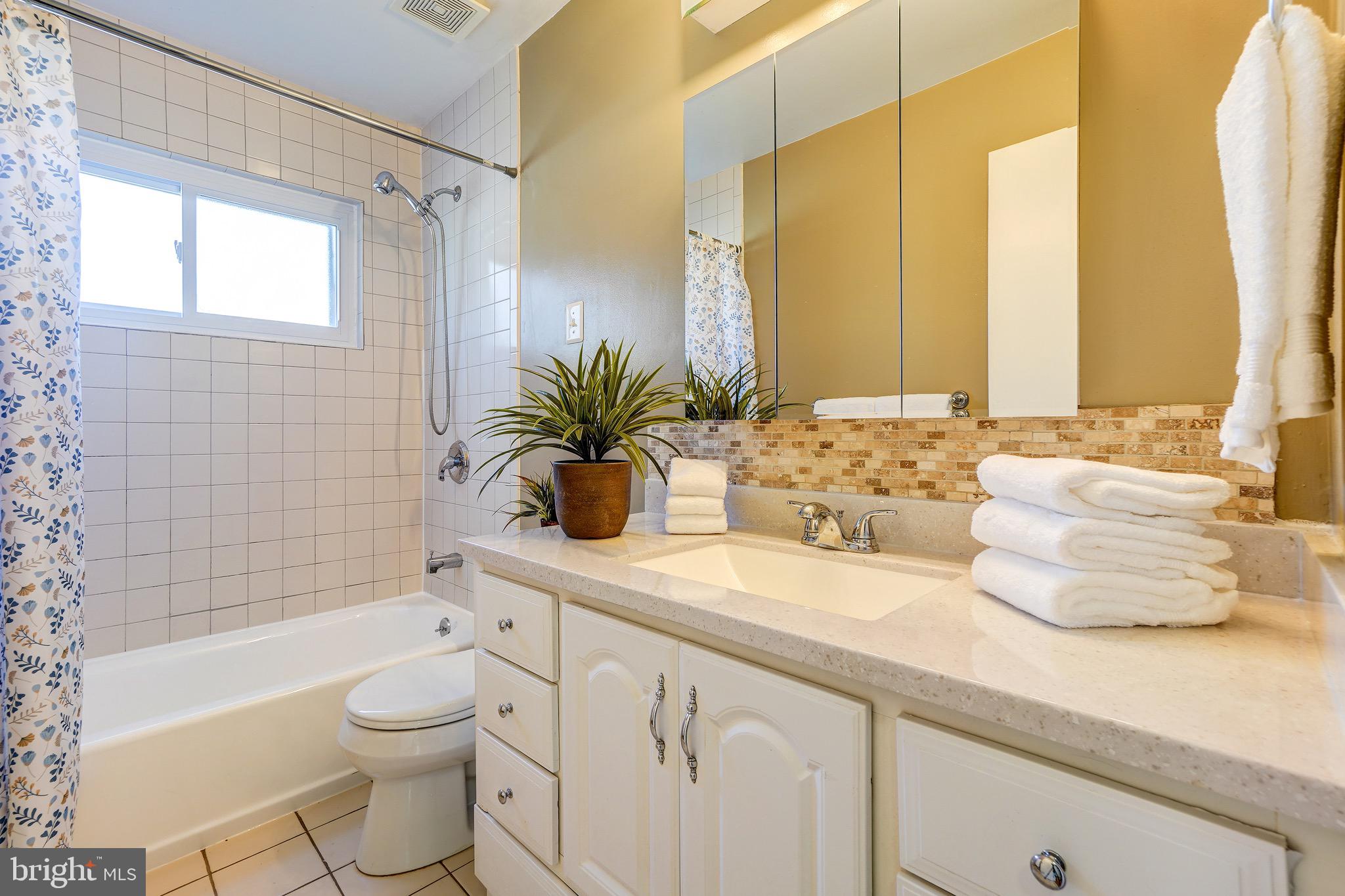 400 Mercer Road Rockville, MD 20852 - Photo 24 of 51 Clean and Ready