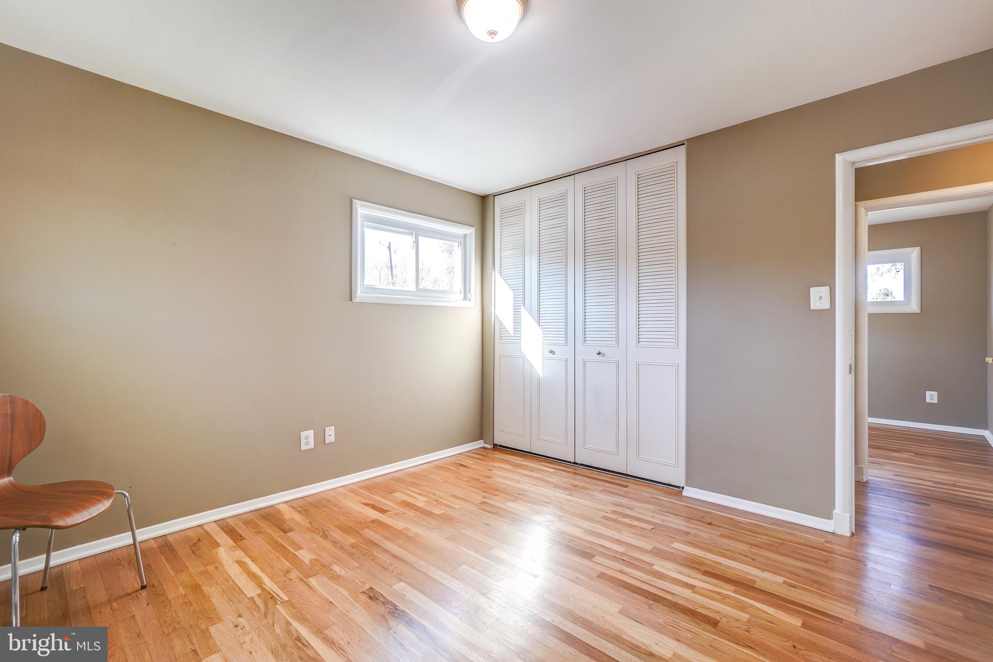 400 Mercer Road Rockville, MD 20852 - Photo 27 of 51 Move in and Breath