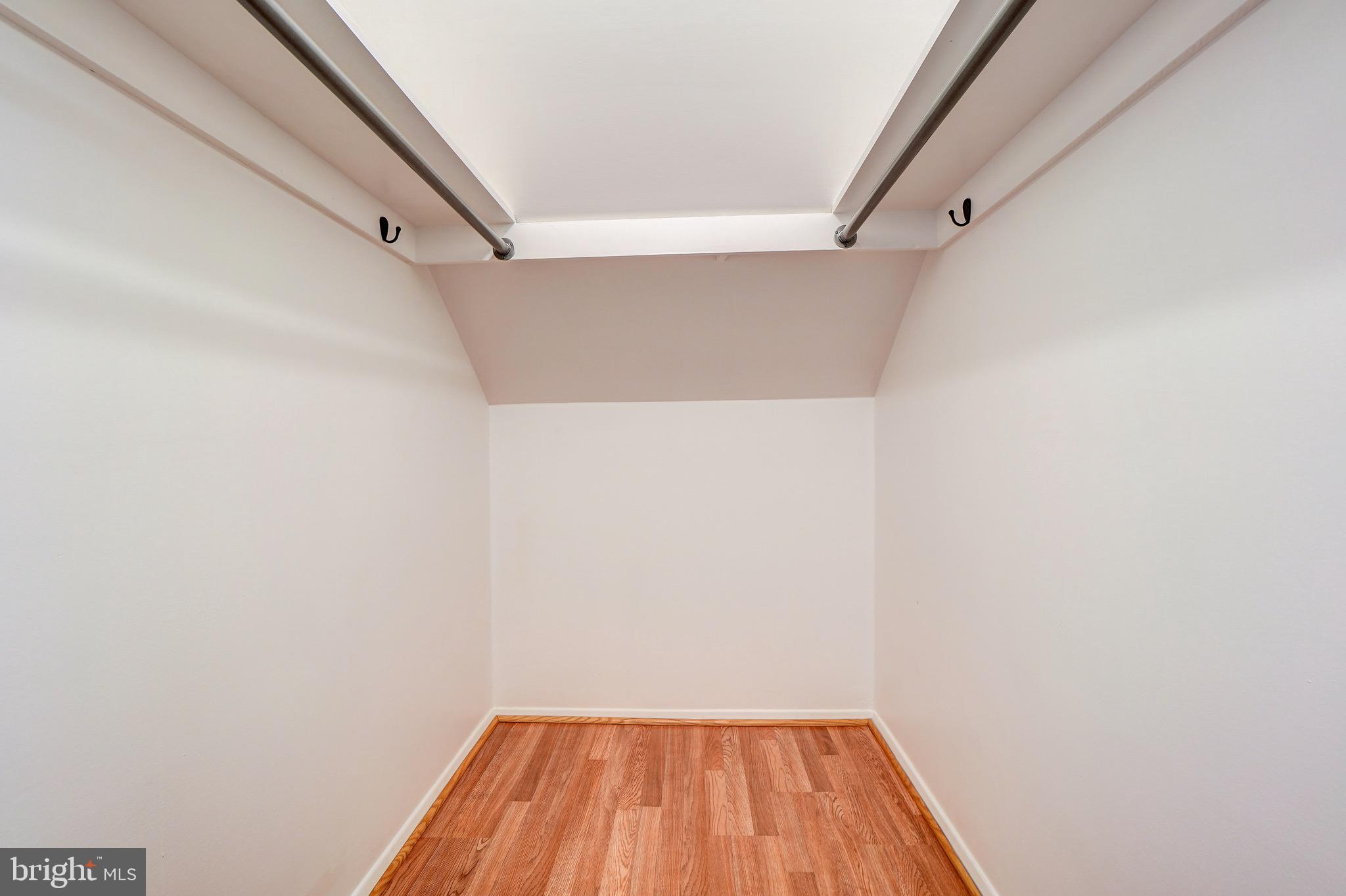 400 Mercer Road Rockville, MD 20852 - Photo 34 of 51 Walk-in Closets, Yay!