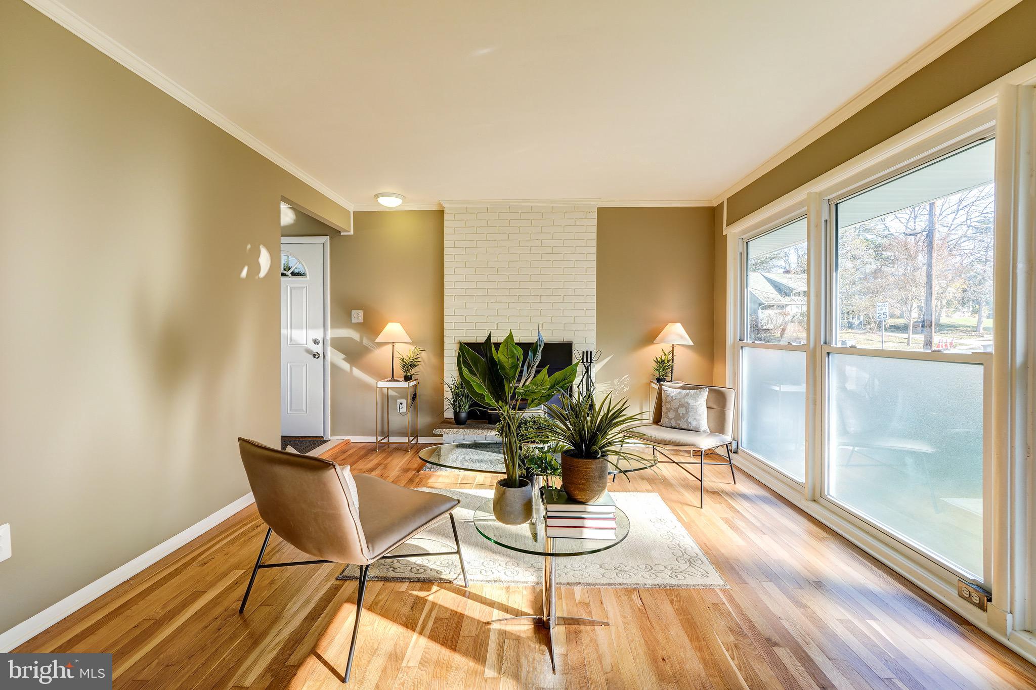 400 Mercer Road Rockville, MD 20852 - Photo 9 of 51 Wood-Stove Warmth