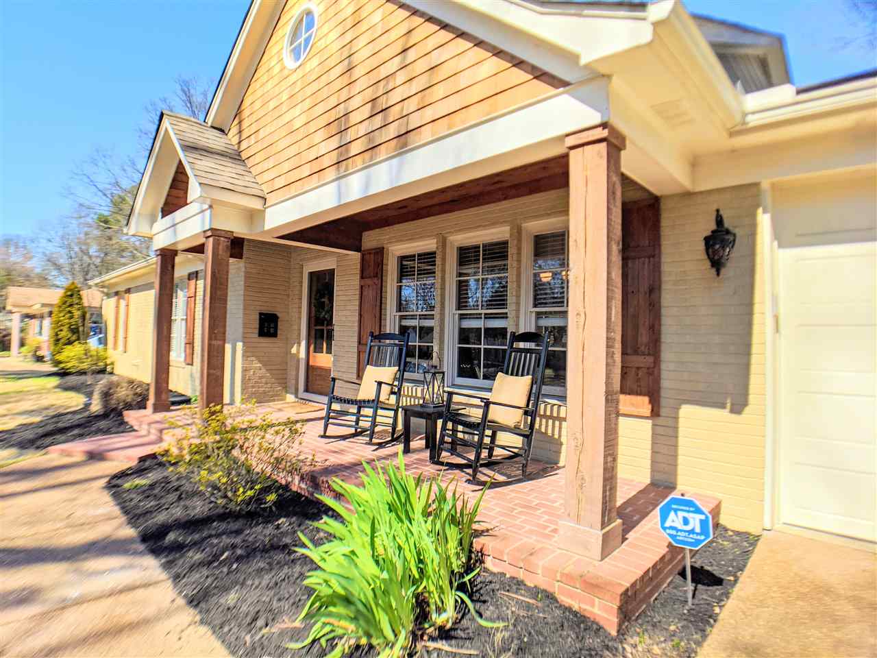 4444 Princeton Road Memphis, TN 38117 - Photo 2 of 25