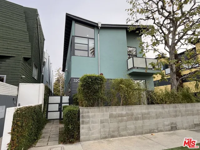 $4,995 | 320 Indiana Avenue, Unit A, Venice, CA 90291