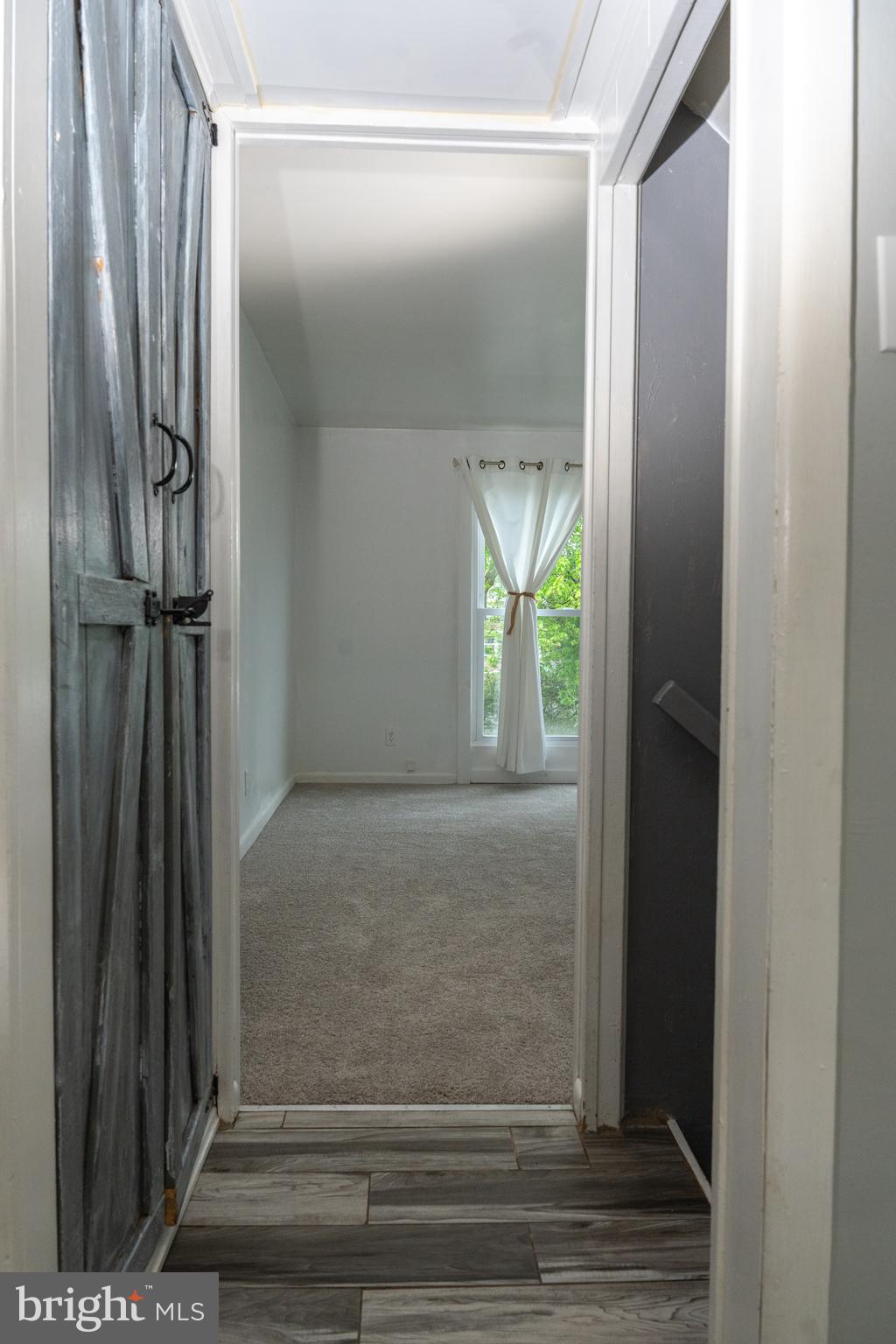 1151 Morefield Road Philadelphia, PA 19115 - Photo 6 of 22 a view of entry way