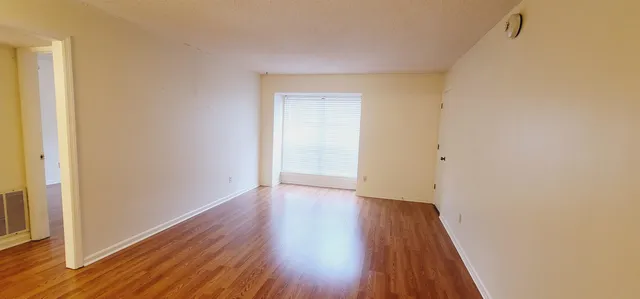 $1,295 | 2925 Par Lane, Unit D, Tallahassee, FL 32301